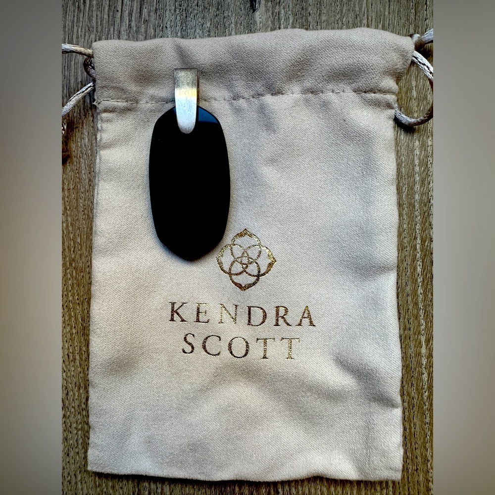 Kendra Scott Black and Silver Oval Pendant